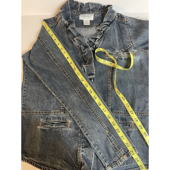 Wrangler Blues Jean Jacket Size Small Ruffles Fitted Denim Split Cuffs Pockets - Picture 8 of 10